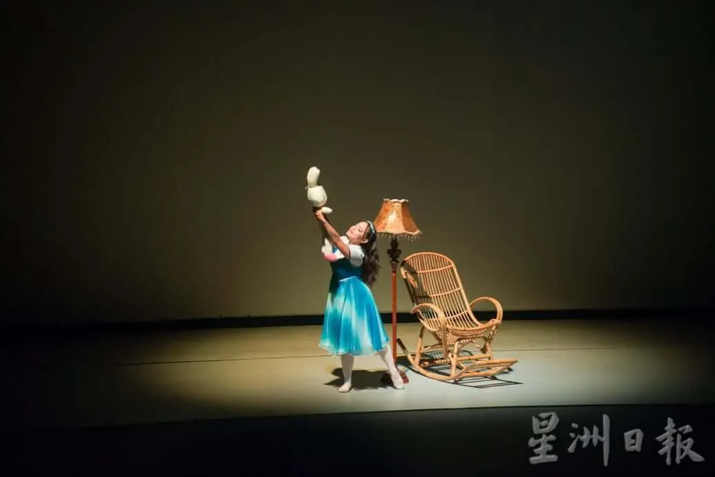 四面旋转台+3D视觉效果 爱丽丝梦之旅 950人捧场 4 爱丽丝梦之旅-04